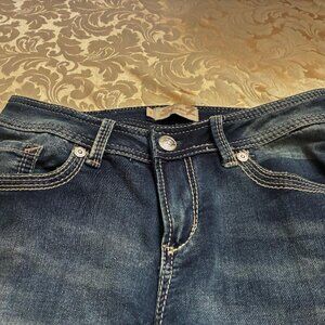 Seven7 Mid-Rise Capri Jeans Size 8